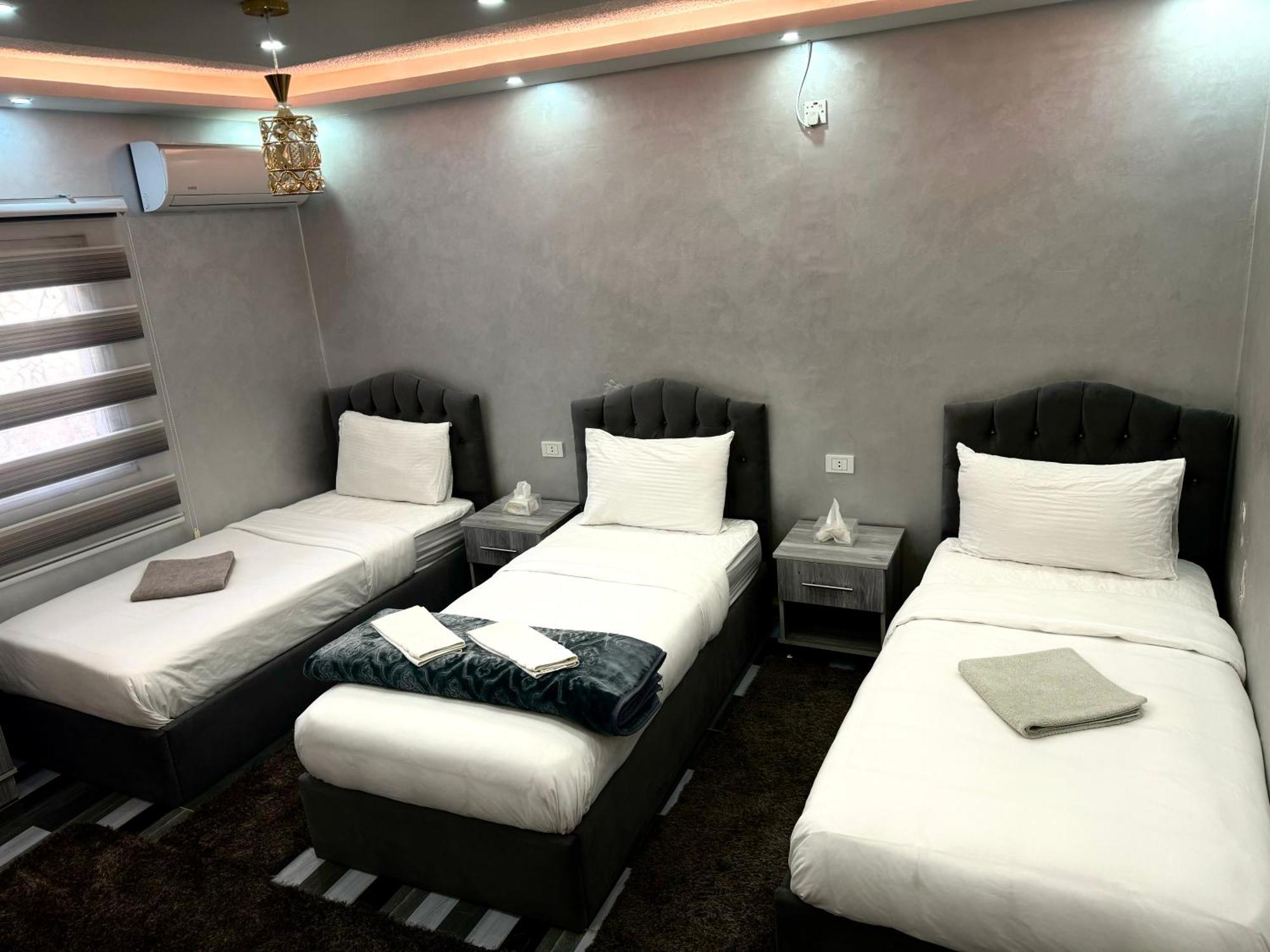 Petra Pillars Hostel وادي موسى المظهر الخارجي الصورة